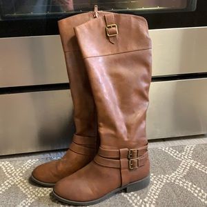 American Eagle Brown Boots Size 6.5